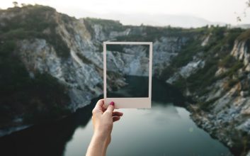 شما مدیریت می‌کنید یا رهبری؟ ۷ راز قدرتمند رهبران بزرگ