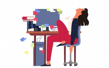 دختر کارتونی خسته از انجام کارها پشت میز کار