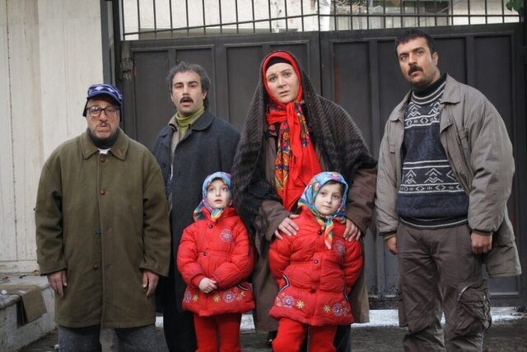 1755426636 545 چرا یک سریال را چند بار می‌بینیم و چرا این