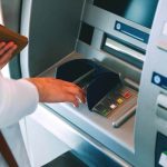 گیر کردن کارت بانکی