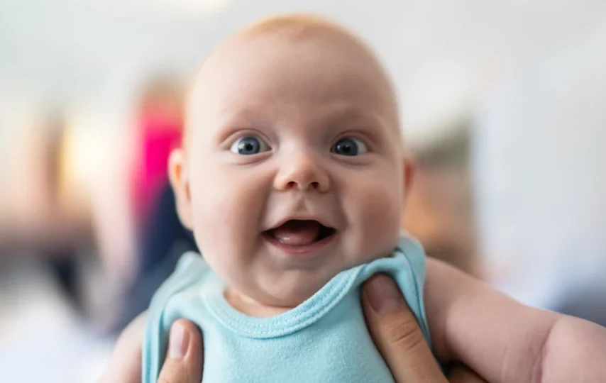 ۲۵۰ اسم پسر جذاب برای پسر شما: لیست کامل اسم پسرانه (۱۴۰۴)